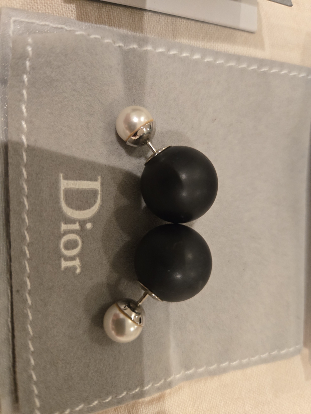 Dior Black & White Tribal Pearl Double-Sided Earrings - Picture 5 of 5